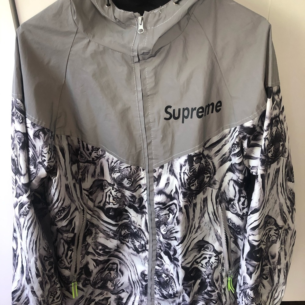 Vintage supreme tiger reflective jacket